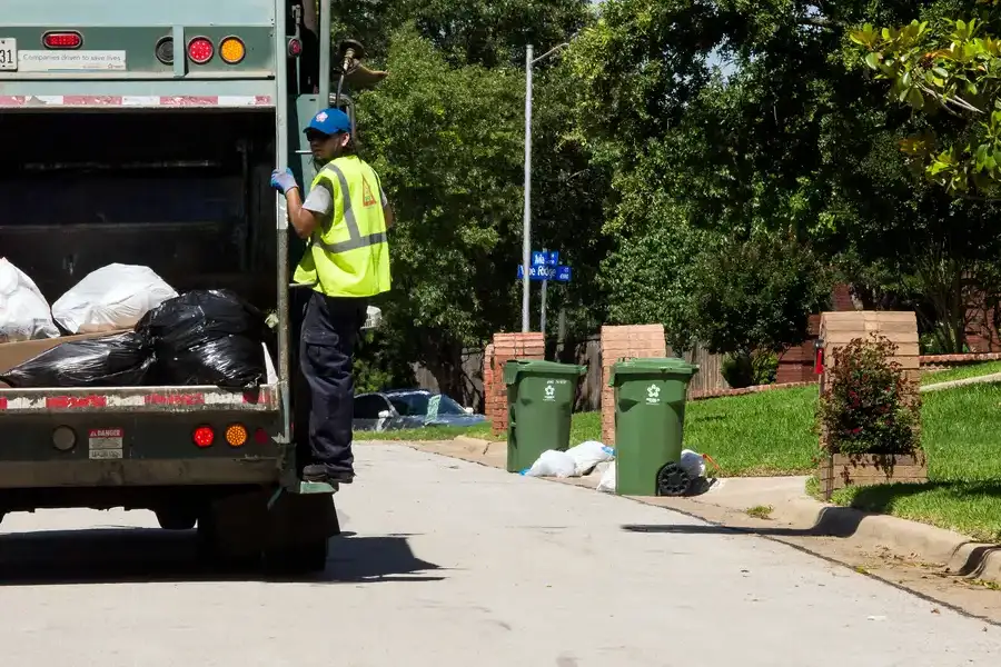 Understanding Garbage Collection For Office Cleanouts in Olathe, KS Understanding Garbage Collection For Office Cleanouts in Olathe, KS